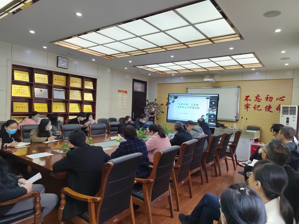 全国水利首席技师金天龙为欧博师生做报告